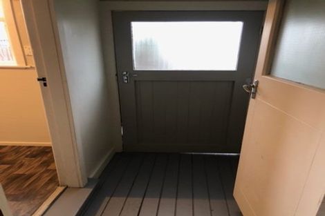 Photo of property in 3166 Great North Road, New Lynn, Auckland, 0600