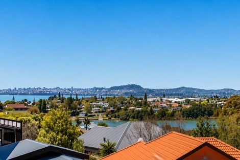 Photo of property in 12 Van Dyke Place, West Harbour, Auckland, 0618