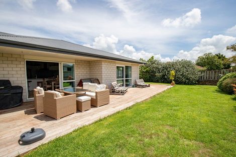 Photo of property in 59 Darlington Street, Ngatea, 3503