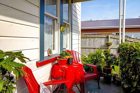 Photo of property in 49 Egmont Street, Hawera, 4610