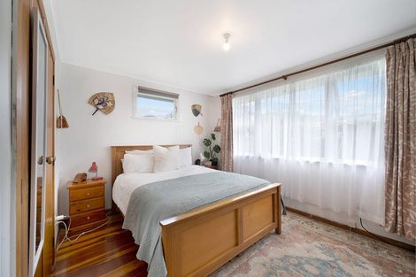 Photo of property in 7 Kelwyn Road, Kelston, Auckland, 0602