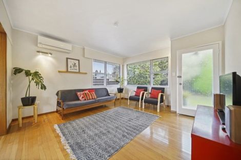 Photo of property in 2/3 Opal Avenue, Pakuranga, Auckland, 2010