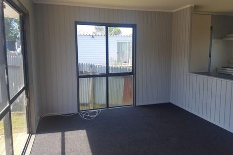 Photo of property in 2/36 Walmsley Road, Mangere, Auckland, 2022