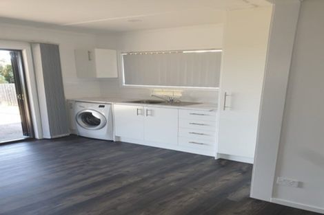 Photo of property in 174 Howard Road, Orere Point, 2585