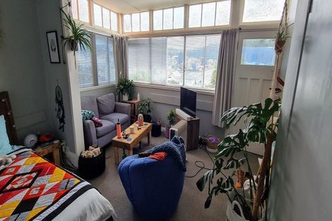 Photo of property in 7 Mcintyre Avenue, Mount Victoria, Wellington, 6011