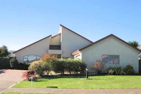 Photo of property in 55 Nielsen Gardens, Rototuna, Hamilton, 3210