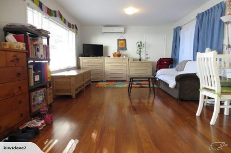 Photo of property in 5 Domain Lane, Mangere Bridge, Auckland, 2022