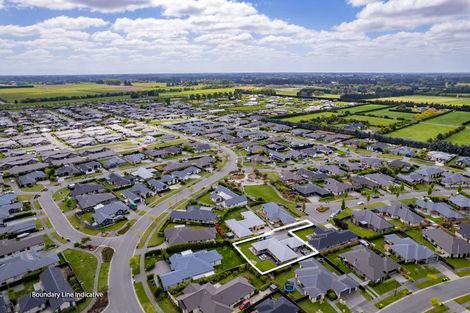 Photo of property in 13 Loeb Place, Rolleston, 7614