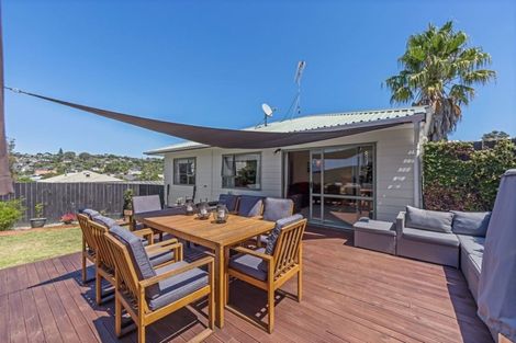 Photo of property in 2/287 Vipond Road, Stanmore Bay, Whangaparaoa, 0932