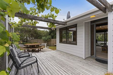 Photo of property in 5 Courtney Close, Pauanui, Hikuai, 3579