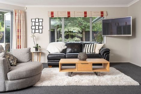 Photo of property in 28 Reka Street, Parklands, Christchurch, 8083
