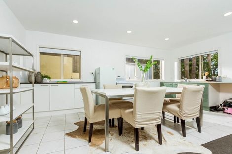 Photo of property in 1/25 Churchill Road, Murrays Bay, Auckland, 0630