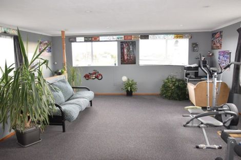 Photo of property in 79 Avon Road, Clifton, Invercargill, 9812