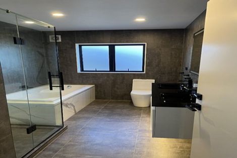 Photo of property in 7 Wyon Way, Flat Bush, Auckland, 2016