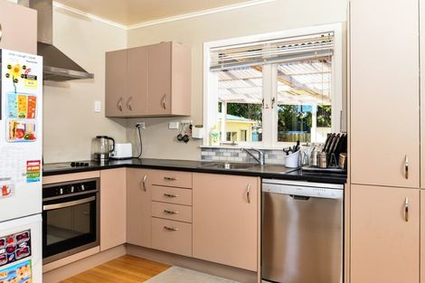 Photo of property in 175 Sandwich Road, St Andrews, Hamilton, 3200