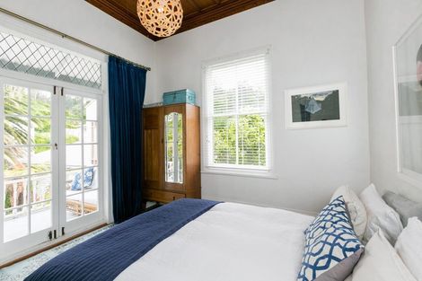 Photo of property in 8 Burke Street, Hospital Hill, Napier, 4110