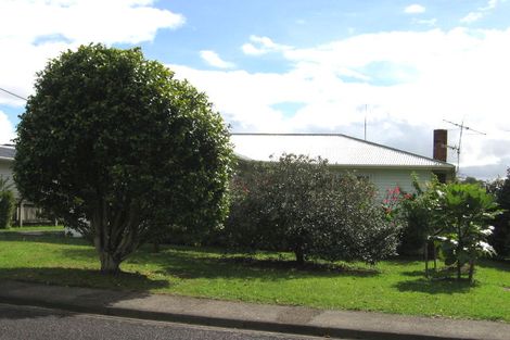 Photo of property in 20 Enderby Drive, Te Atatu Peninsula, Auckland, 0610