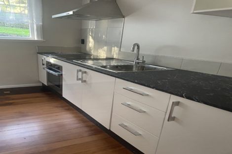 Photo of property in 12 Connolly Avenue, Mount Roskill, Auckland, 1041