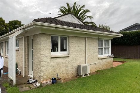 Photo of property in 5 Ashcroft Avenue, Mangere Bridge, Auckland, 2022