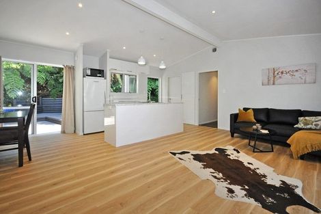 Photo of property in 1/8 Sapphire Place, Bayview, Auckland, 0629