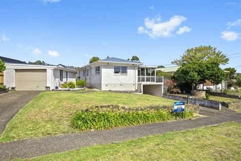 Photo of property in 16 Tuakau Road, Pukekohe, 2120