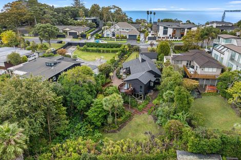 Photo of property in 178 Bleakhouse Road, Mellons Bay, Auckland, 2014