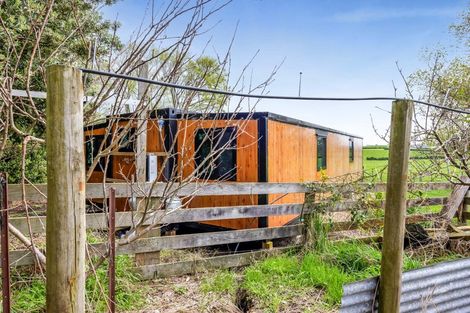 Photo of property in 150 Wirihana Road, Hawera, 4674