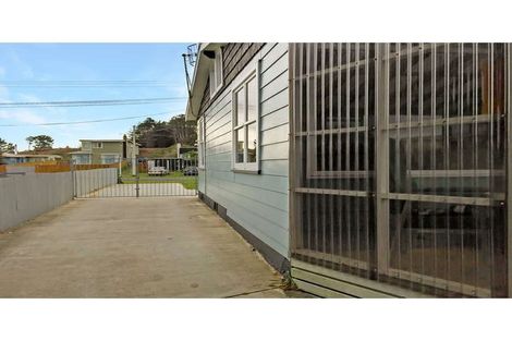 Photo of property in 69 Koputara Road, Himatangi Beach, Foxton, 4891