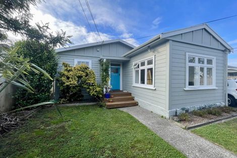 Photo of property in 30 Awamutu Grove, Waiwhetu, Lower Hutt, 5010