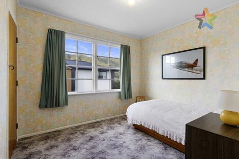 Photo of property in 1/95 Whites Line East, Waiwhetu, Lower Hutt, 5010