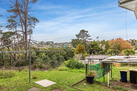 Photo of property in 59 Totaravale Drive, Totara Vale, Auckland, 0629