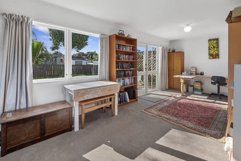 Photo of property in 72 Fairway Drive, Te Kamo, Whangarei, 0112