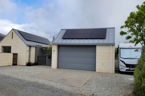 Photo of property in 42 Pisa Moorings Road, Mount Pisa, Cromwell, 9383