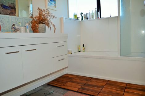 Photo of property in 127a Otumoetai Road, Brookfield, Tauranga, 3110