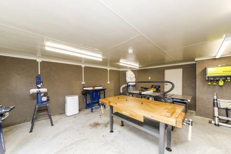 Photo of property in 18 Riverbank Road, Tiakitahuna, Palmerston North, 4477