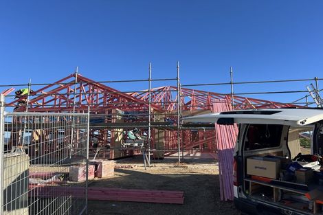 Photo of property in 15 Pukatea Crescent, Owhata, Rotorua, 3010