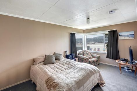 Photo of property in 68 Doon Street, Vauxhall, Dunedin, 9013