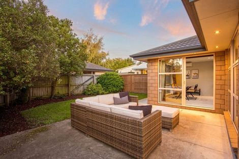 Photo of property in 98 Condell Avenue, Papanui, Christchurch, 8053