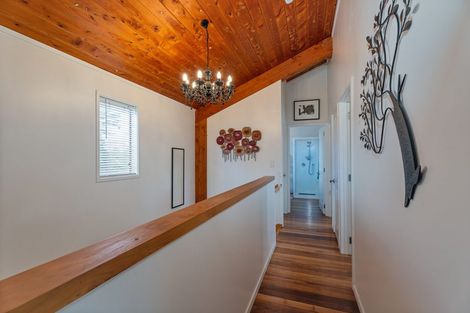 Photo of property in 5 Golf Road, Whitianga, 3591