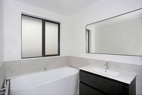 Photo of property in 1 Vintner Lane, Pokeno, 2402