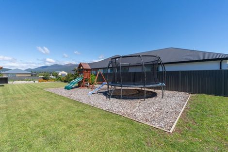 Photo of property in 14 Acheron Way, Te Anau, 9600