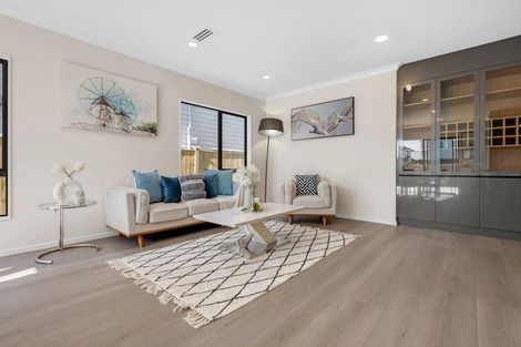 Photo of property in 6 Knockanara Drive, Flat Bush, Auckland, 2019