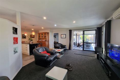 Photo of property in 12 South Road, Waipu, 0510