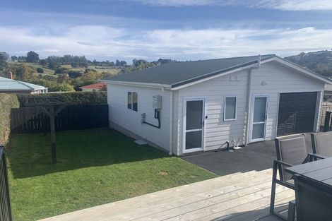 Photo of property in 10 Lincoln Street, Halfway Bush, Dunedin, 9010