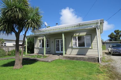 Photo of property in 128 Queen Street, Westport, 7825