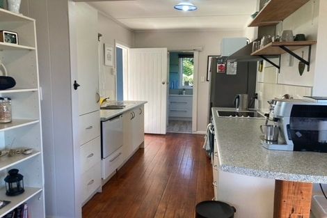 Photo of property in 8a Government Road, Raglan, 3225