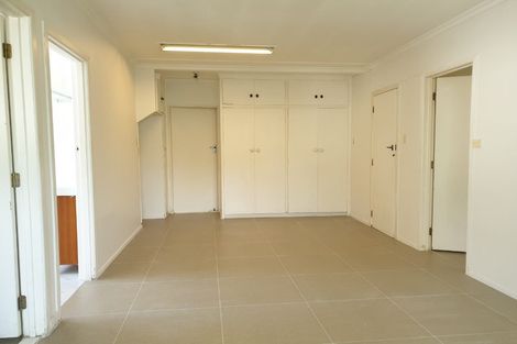 Photo of property in 40 Holland Road, Hillcrest, Auckland, 0627