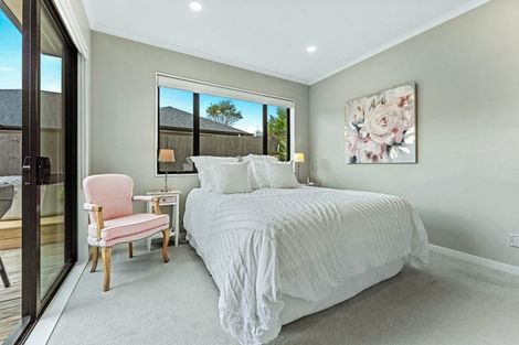 Photo of property in 63 Symes Drive, Red Beach, 0932