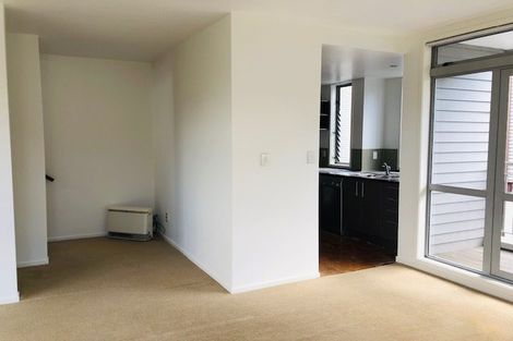 Photo of property in 6s Carlton Gore Road, Grafton, Auckland, 1023