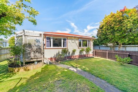 Photo of property in 4 Tui Grove, Elderslea, Upper Hutt, 5018